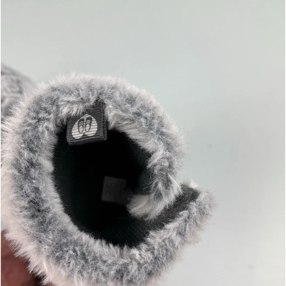Stepping Stones Infant Baby Faux Fur Cable Knit Booties Shoes Size 3-6M Gray New